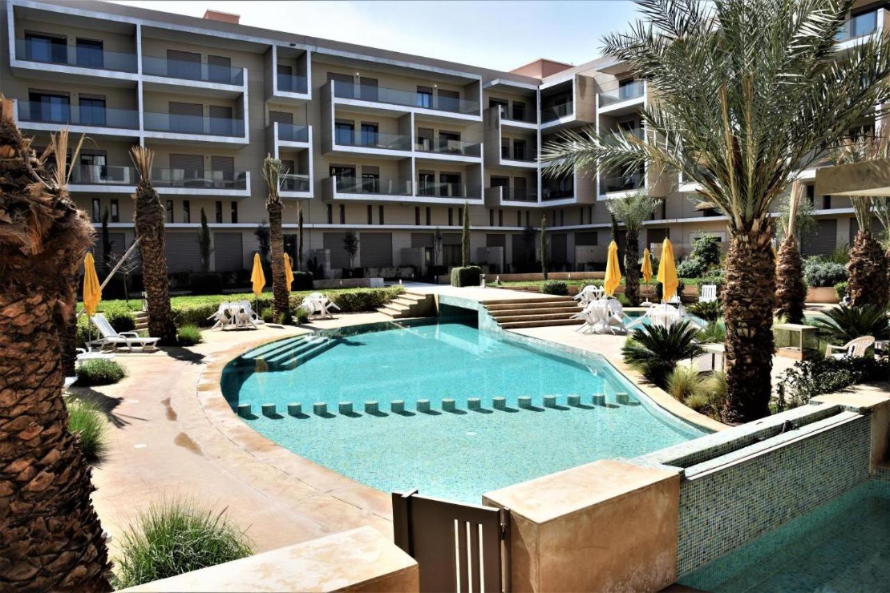 Pool N Garden Vue Piscine Apartment *